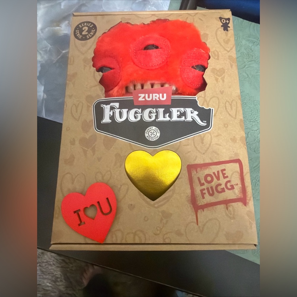 ZURU Fuggler Plush Monster Toy - Bright Red Valentine’sDay Hug and Kisses - Kids